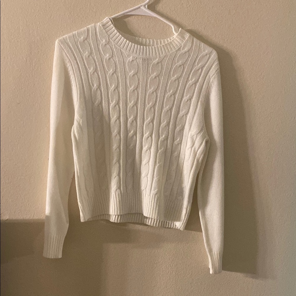 Cozy Cable Knit Sweater - White